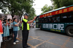 高考期间，隆回公安交管硬核护考
