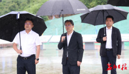向世聪在安化县调研