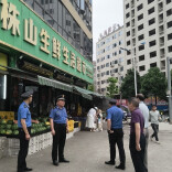 娄底城管多形式开展“民法典宣传月”活动