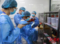 全省首批标准化食堂！怀化市鹤城二幼食堂开放日获家长称赞