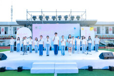 “经纬成章，锦绣启航”湖南中医药大学人文与管理学院2026届毕业生晚会温情落幕