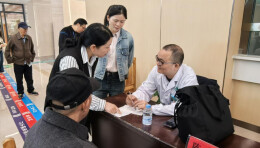 “家门口”的安心——记邵阳学院附属第一医院血液肿瘤科主任陈勇