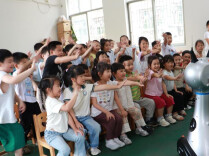 AI 机器人进村入园！怀化市鹤城区唐军学前教育工作室送教下乡智润乡村