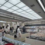 侃财邦｜新鲜零食店火了，凭何拿捏消费者？