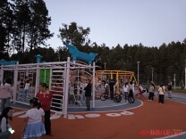 怀化：人民体育公园夏夜人气旺