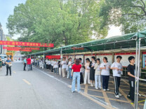 双牌：搭建“暖心长廊”护航三考 尽显人文关怀