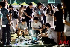 青春夜市遇上草地音乐节