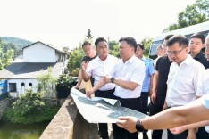 贺辉赴慈利县调研督导溶洞污染整治工作