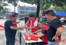 普法进集市 安全伴端午——株洲攸县司法局宁家坪司法所联合多部门开展普法宣传活动