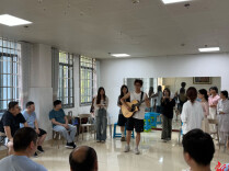 湖南工业大学“以乐润心”音乐疗愈团队赴株洲市三医院开展实践体验活动