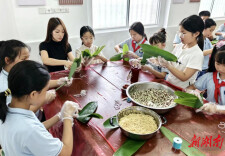 立人学校开展中医节暨端午节跨学科主题活动
