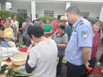 粽情端午护平安 反诈护航高考季 嘉山派出所开展端午安保及反诈宣传活动
