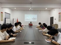青锋共读经典 铸魂聚力前行——长沙民政职院电子信息工程学院学生管理党支部开展“青锋读书会”活动