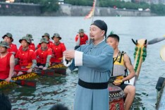 隆回：屈原魏源龙舟偶遇 两千年邂逅迅速刷屏