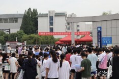 2026年中考，湘潭5.6万余名考生执笔逐梦