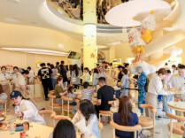 泡泡玛特开始卖甜品了，自研手游8月停运