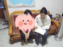 一场扬尘引发邻里纷争，社区调解双方握手言和