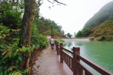 风雨践初心
