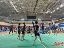 湘大男排在省大学生气排球赛中卫冕冠军