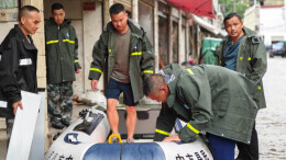 闻“汛”而动护民安！中方铜湾镇有序转移低洼区群众291人