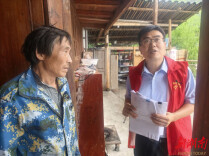 防汛减灾“三箭齐发”！这个镇打出“敲门宣传+避险转移+隐患整治”组合拳