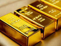 现货黄金跌破4000美元/盎司，观望还是抄底？