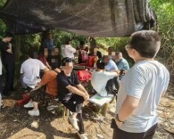 重拳禁赌！新化公安捣毁一隐藏山林赌博窝点抓获13人