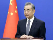 王毅同巴基斯坦副总理兼外长达尔通电话