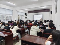 科普进校园 青春筑防线——大祥区开展防艾健康知识专题讲座