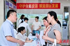 政策直达惠企增效，田间宣讲护地于行