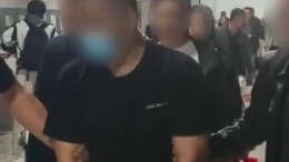 惊心动魄！毒贩驾车冲撞拒捕，民警驾车拦截