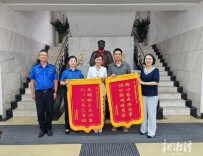 柔性执法有温度 湘潭城管高效规范户外广告设置获商户点赞