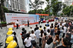 筑牢楼宇安全防线  新湖南大厦开展2026年安全生产月专项消防演练