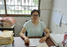 扎根乡土育桃李   微光如炬照山乡——记宜章县岩泉镇中心小学教师陈利玲