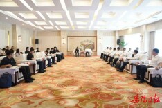 谢卫江会见深农投集团董事长黄伟一行