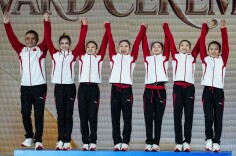 体操亚锦赛：中国队问鼎女团 51岁“丘妈”登场