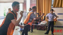 跳绳、平板撑、投壶……赫山公安趣味警体运动会，让民辅警“续满电”