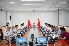 周健主持召开安全生产专题会议