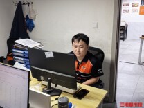4年风雨无阻，00后骑手成20位独居老人的“亲人”｜青春·答卷