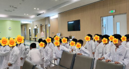 萌娃穿上白大褂，沉浸式体验“眼科小小医生”