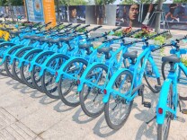 共享单车79分钟收费30元！网友吐槽“价格刺客”，哈啰回应→