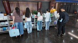 湘中幼专成功举办“全民智读·书香赋能”数字素养主题书展