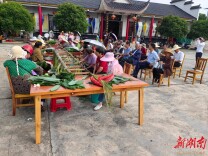 慈利县龙潭社区：焕新“小空间”承载“大幸福” 板板龙灯点亮万家“暖心灯”