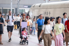 长三角铁路今年上半年客发量创新高，暑运预计发送1.9亿人次