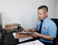 案卷堆里写忠诚——记北塔区优秀共产党员、北塔区检察官孙铭