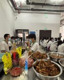 课堂搬进操作台！安乡职专食品专业学生上演酱卤“实战秀”