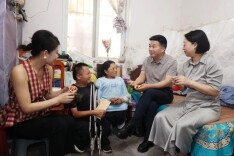 委员暖心帮扶残疾姐弟 履职为民传递政协温情