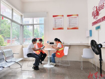 一站多能暖民心！蓝山爱心驿站筑就户外劳动者温馨港湾