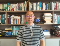 赤诚育桃李   深耕乡土践初心——记宜章县养正中学教师李小斌