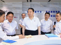 毛万春在省中小企业服务中心调研